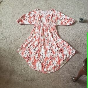 Wide 3/4 sleeve vneck 100% viscose midi floral